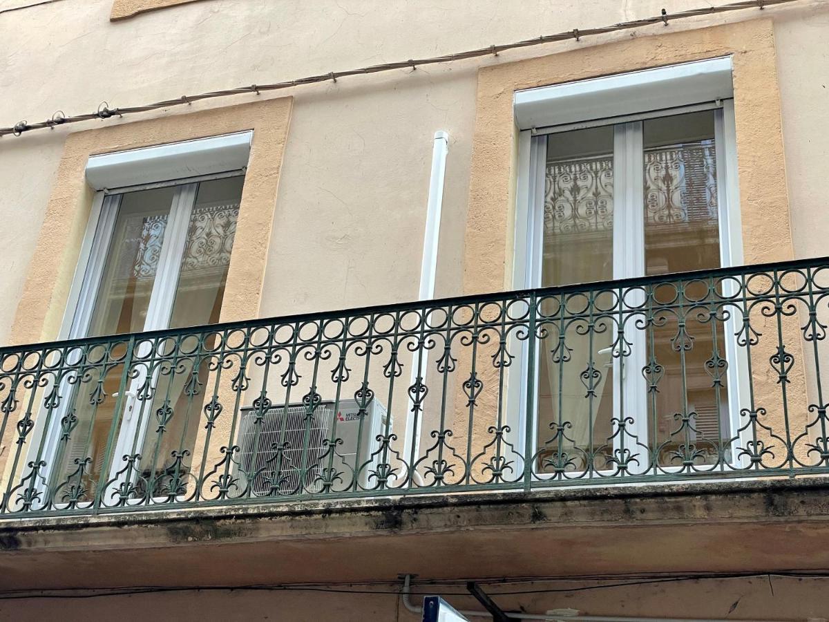 Le Casimir - Superbe T3 En Plein Centre Ville Renove Avec Gout - Wifi Béziers Exterior foto